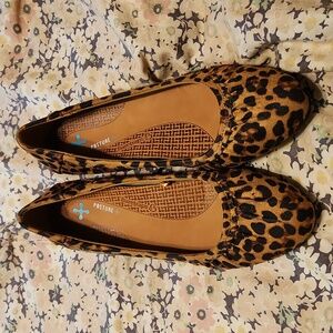 Cheatta print baretrap small wedge flats